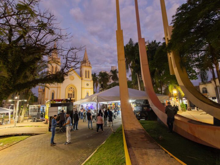 Retirada das Caravelas marca início da revitalização do Centro de Jundiaí